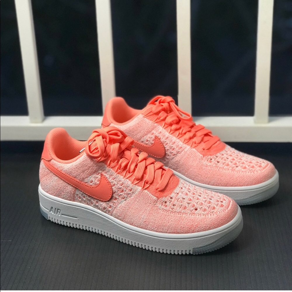 NWT Nike Air Force 1 Flyknit Low AtomIk Peach 🍑 W - Picture 2 of 8